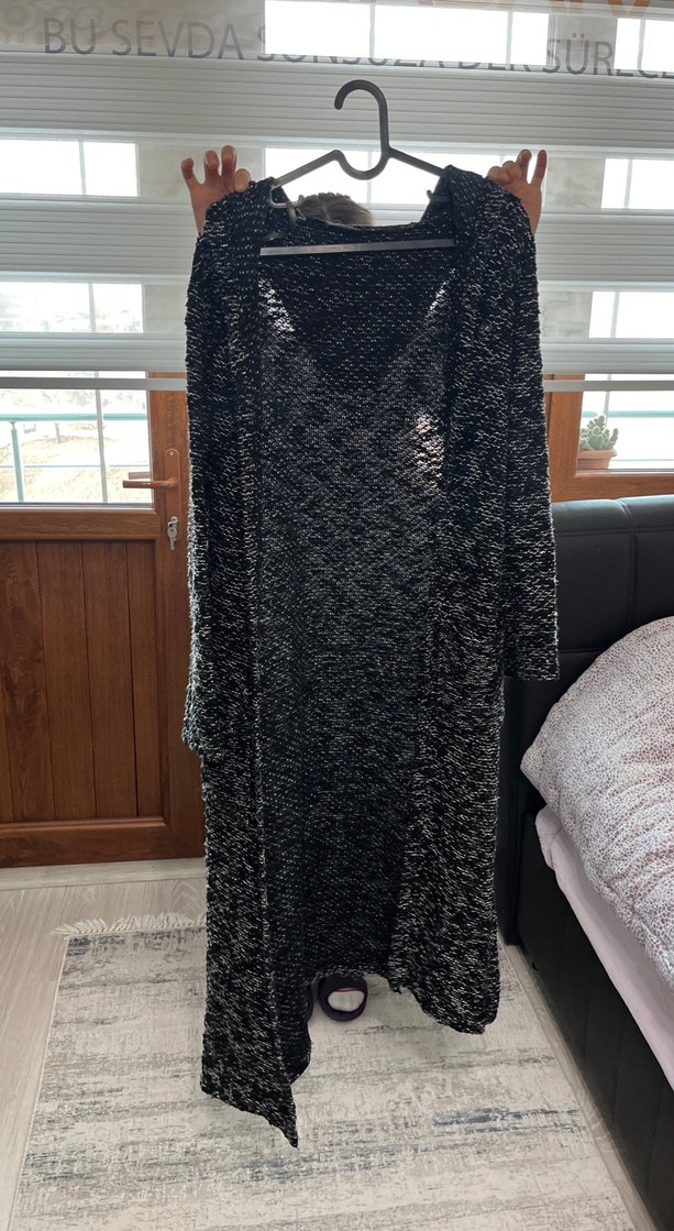 Uzun Gri Örgü Kadın Hırka - Görsel 3