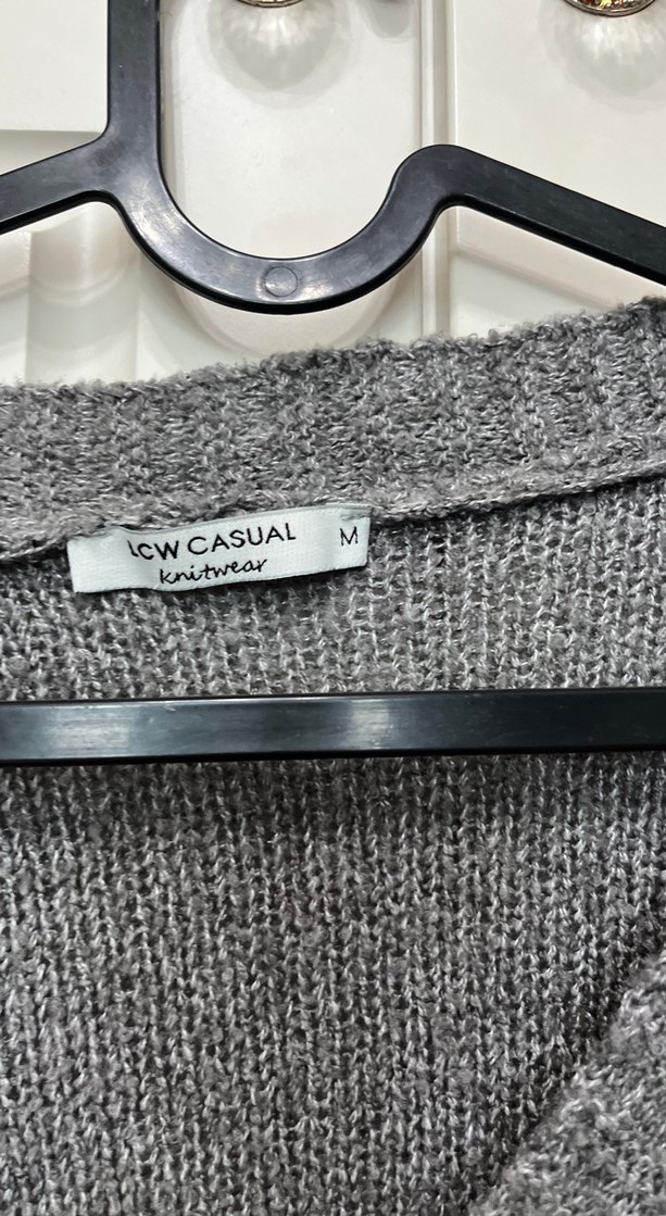 Gri Örgü Kadın Hırka V Yaka - Görsel 3