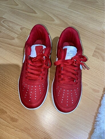 36 Beden kırmızı Renk Nike ayakkabı