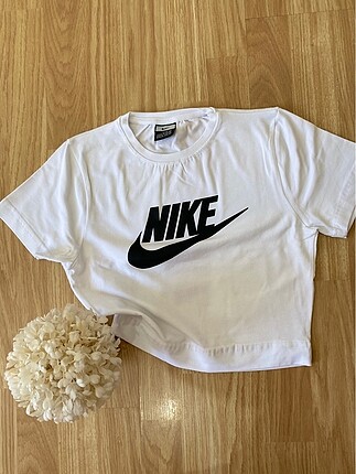 Nike baskılı body