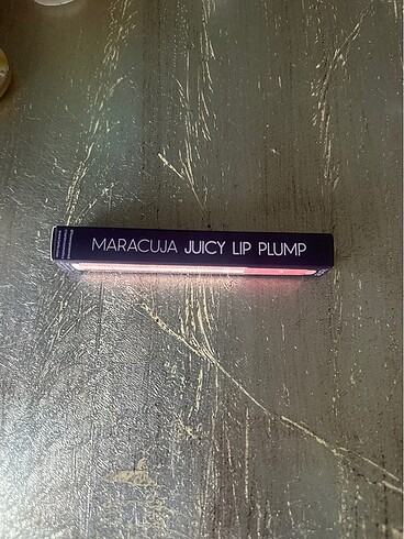 Tarte maracuja juicy lip plump