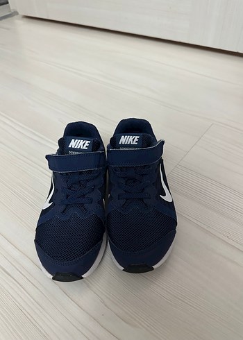 27 Beden Nike Erkek Çocuk Lacivert Spor Ayakkabı