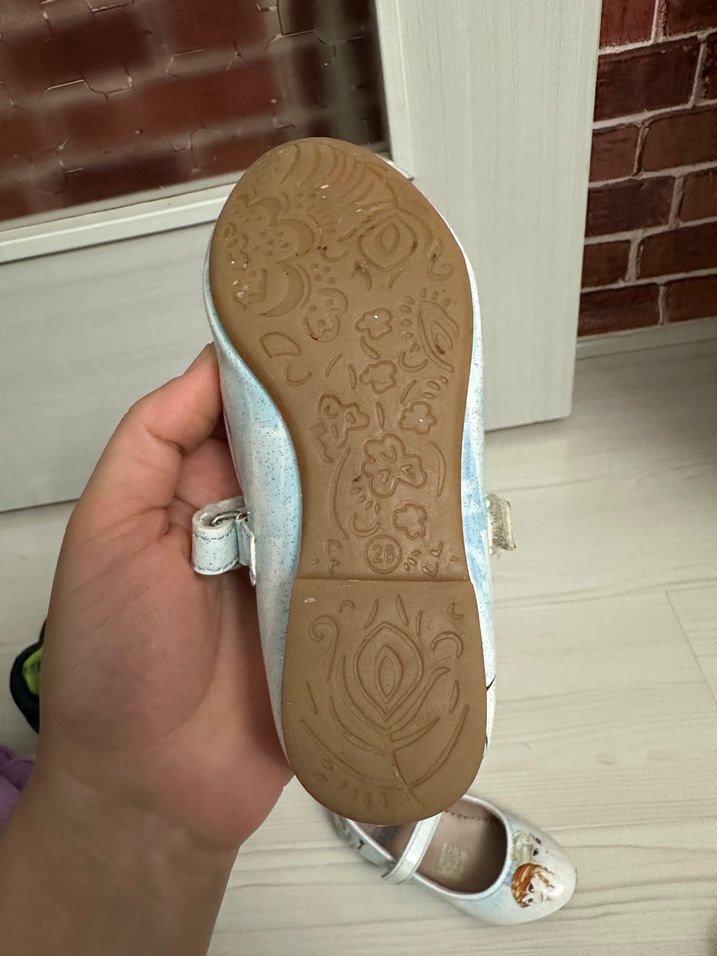 Kız Çocuk Beyaz Baskılı Tokalı Babet - Görsel 4