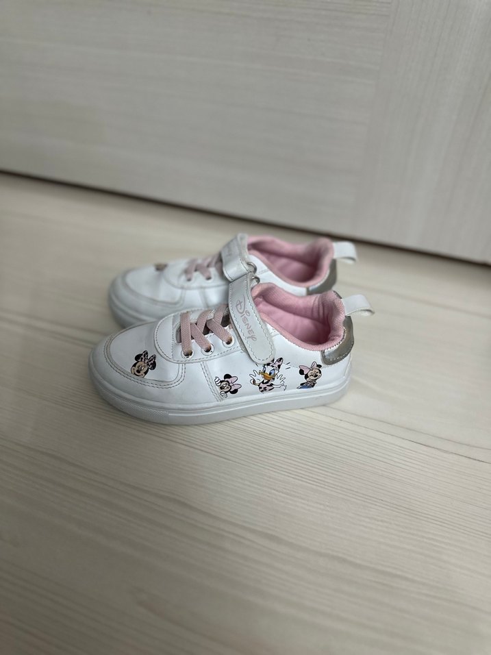 Beyaz Kız Çocuk Nakışlı Cırt Cırtlı Spor Ayakkabı - Görsel 2