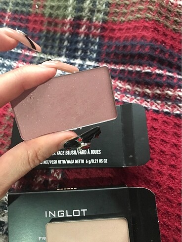 Inglot Allık hiç kullanmadım yanlış aldığım için satıyorum yerı fiyatın
