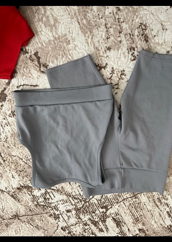 Gri Mini Spor Sütyeni ve Şort Takımı - Görsel 2