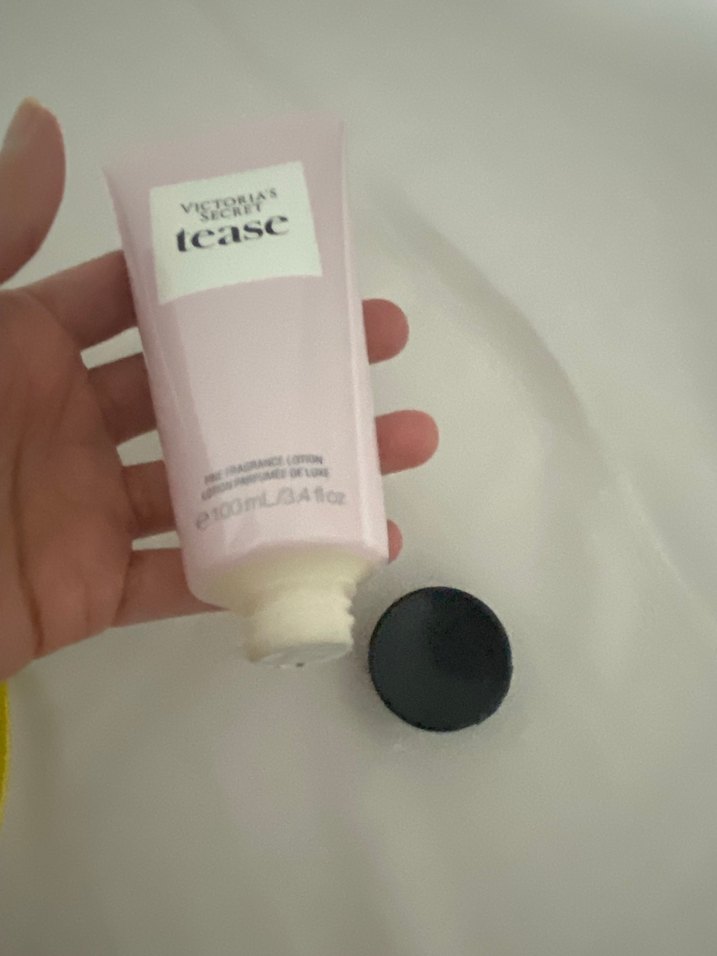 Victoria's Secret Tease Vücut Losyonu 100 ml - Görsel 4