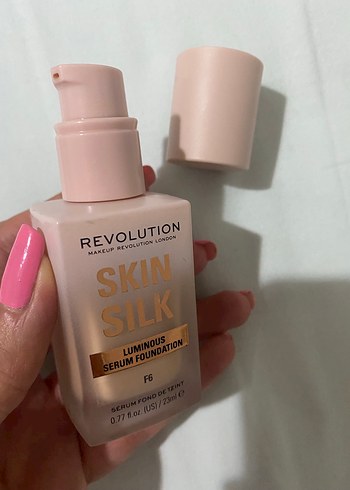 Revolution Skin Silk Serum Fondöten F6 - Görsel 5