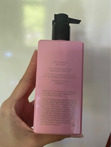 Beden Renk VS Bombshell lotion