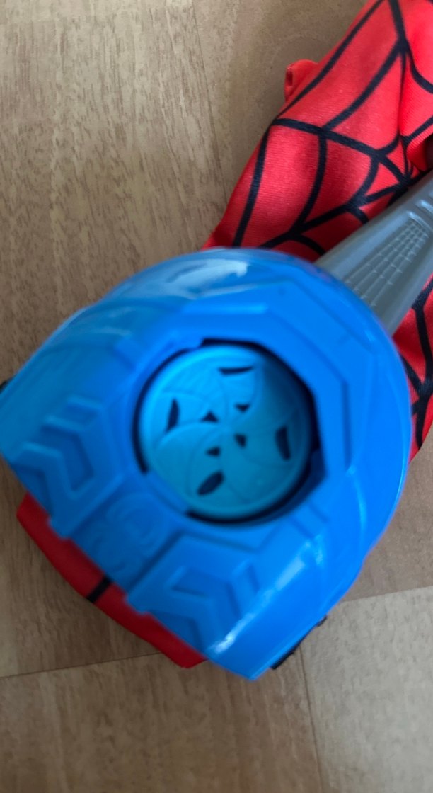 Kırmızı Örümcek Adam Temalı Oyuncak Eldiven - Görsel 4