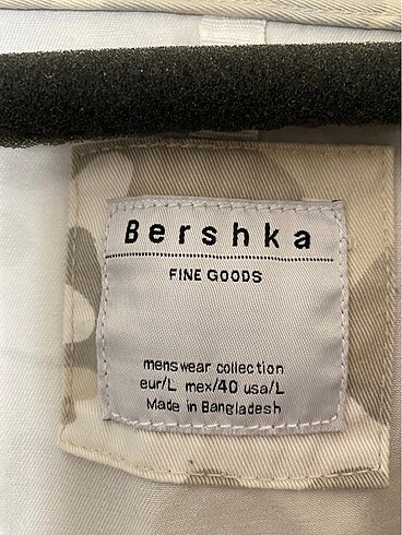 Bershka KAMUFLAJ MONT