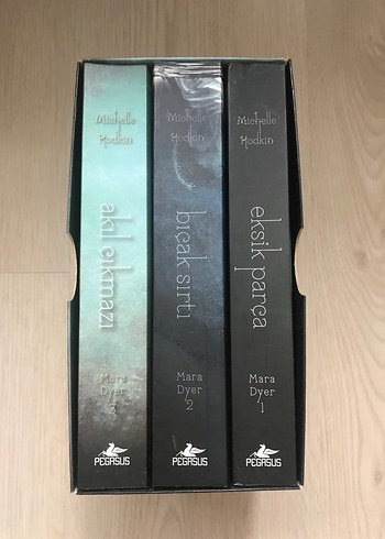 Mara Dyer Set-Türkçe Kitap