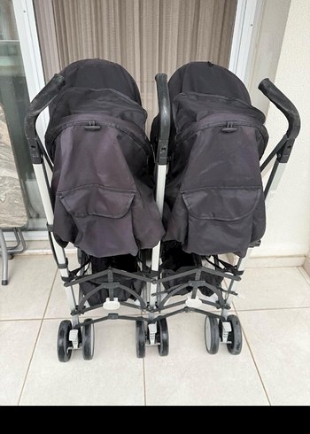 ikiz bebek Arabası mis gibi müthiş kolay kullanım ve sürüşü var