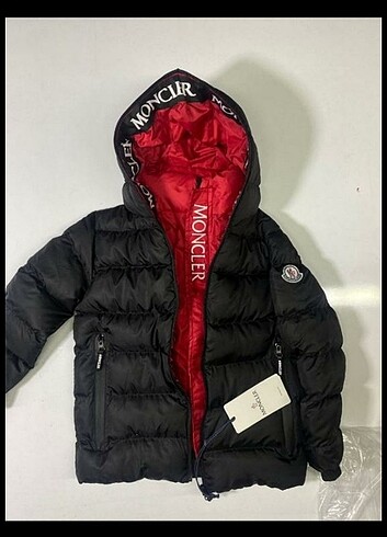 Moncler Orjinal monchler çocuk montu 6 yaş