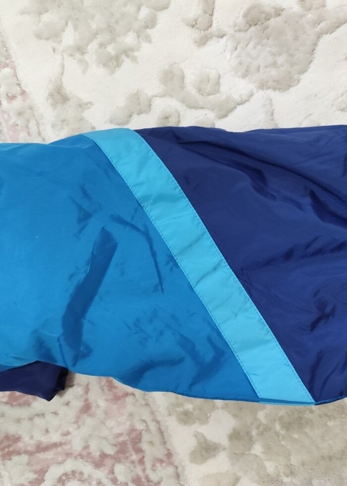 Nike orjinal yağmurluk 6 yaş - Görsel 5