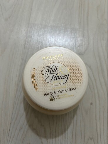 Oriflame milk honey vucut kremi - Görsel 2
