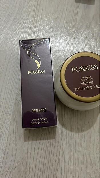Oriflame posess jelatinli parfüm ve vücut kremi