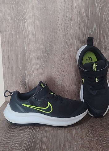 Nike spor ayakkabı