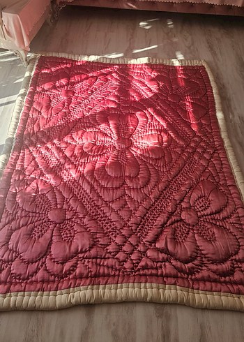 pembe Nakışlı Yatak Örtüsü - Görsel 4