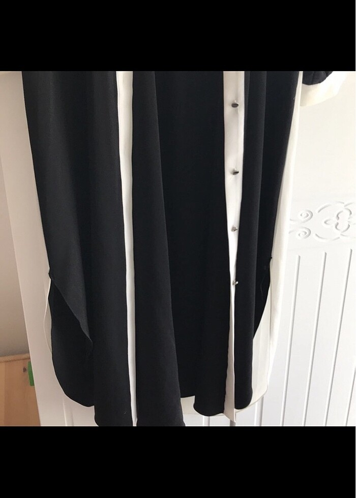 Arkası tül detaylı tunik - Görsel 2