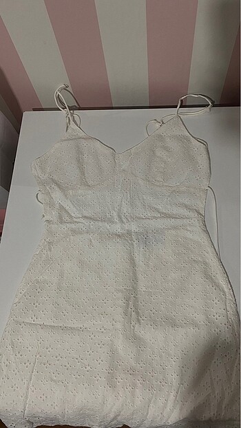 Bershka Beyaz Elbise