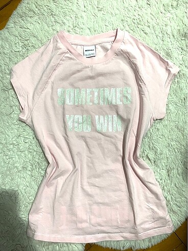 Bershka tshirt