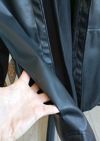 Düğmeli siyah ceket - Görsel 10