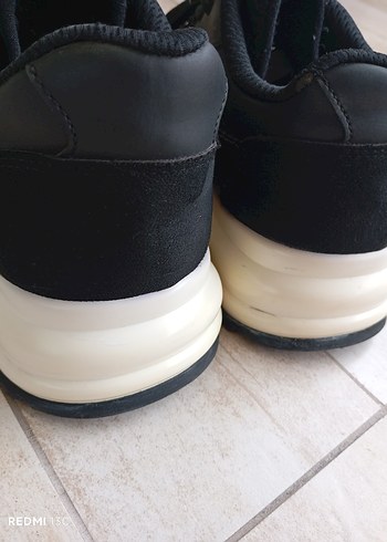 Siyah elle - Görsel 15