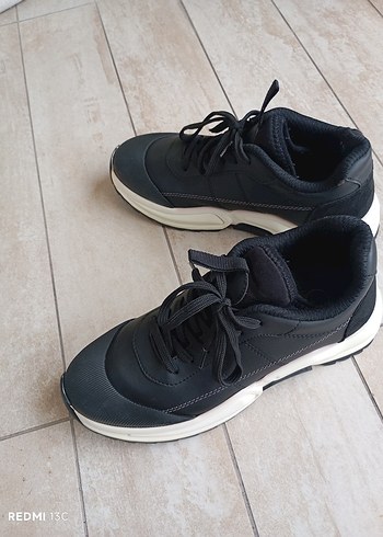 Siyah elle - Görsel 11