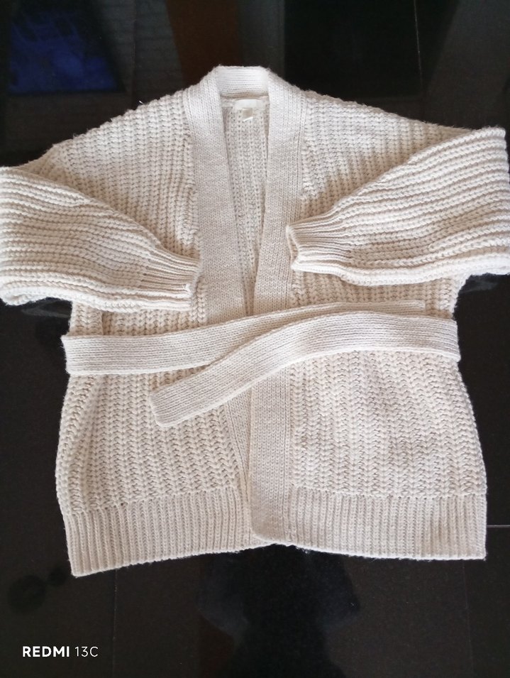 Bohem Tarzı Beyaz Örgü Kadın Hırka - Görsel 2