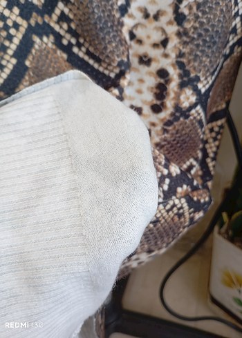 Yılan Desenli Örgü Kahverengi Kadın Bluz - Görsel 9