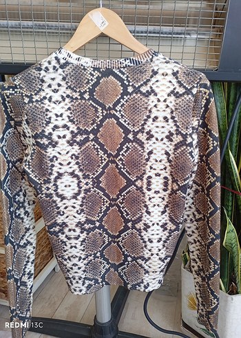 Yılan Desenli Örgü Kahverengi Kadın Bluz - Görsel 5