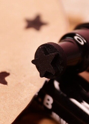 The Balm Eyelener