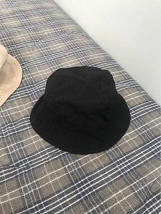 Siyah bucket şapka (addax)