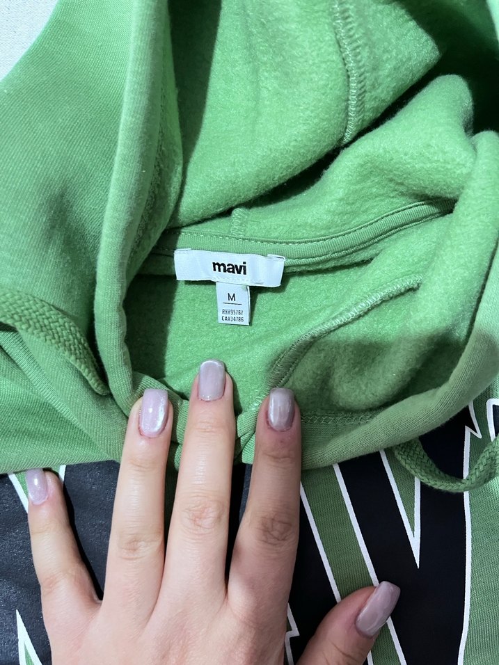 Yeşil Kapüşonlu Mavi Baskılı Sweatshirt - Görsel 3