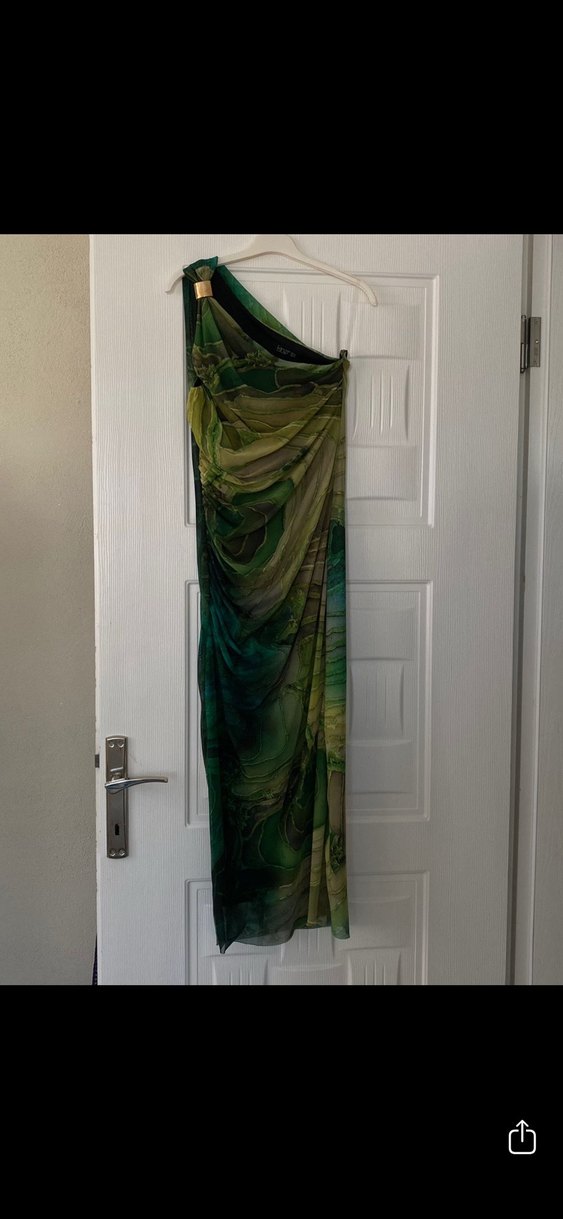 Yeşil Drapeli Uzun Kadın Elbise - Görsel 2