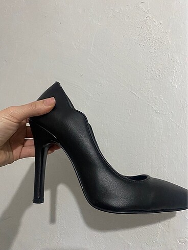 38 Beden Stiletto