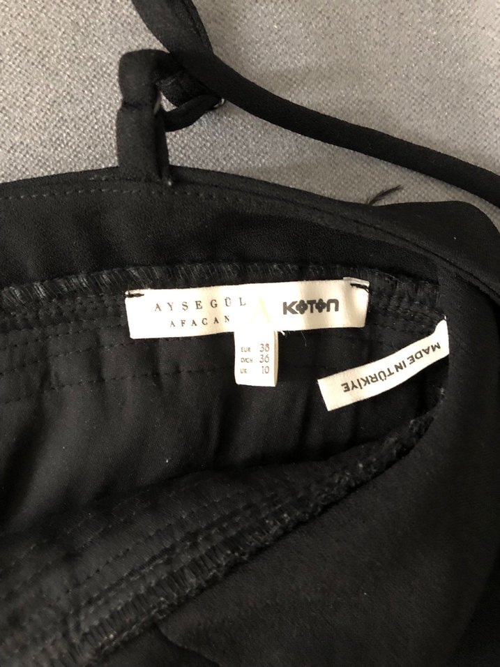 Siyah V Yaka Tüylü Mini Büstiyer - Görsel 4