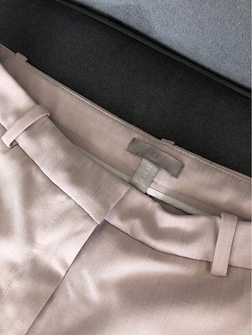 H&M Uzun pantolon.pudra rengidir.
