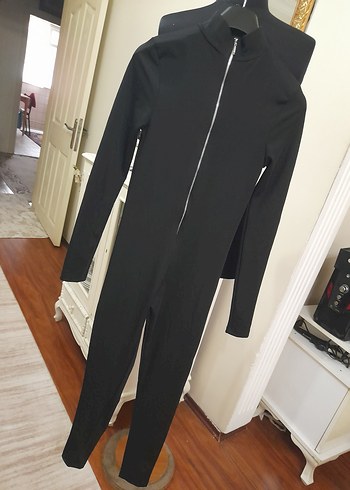 Zara Siyah Fermuarlı Uzun Kollu Kadın Tulum