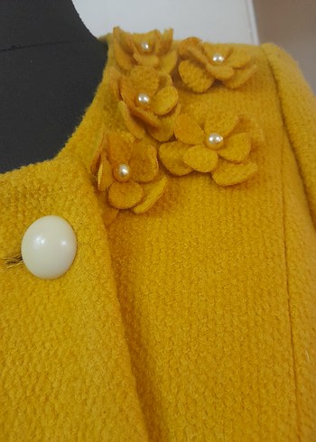 Sarı Düğmeli Midi Kadın Yün Klasik Ceket - Görsel 8