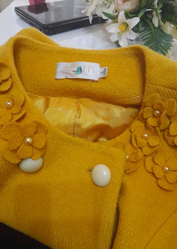 Sarı Düğmeli Midi Kadın Yün Klasik Ceket - Görsel 18