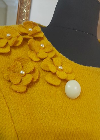 Sarı Düğmeli Midi Kadın Yün Klasik Ceket - Görsel 7