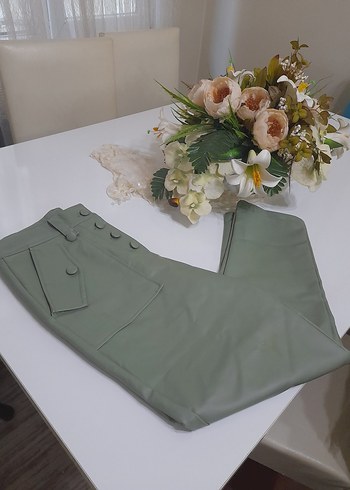 Kadın Haki Deri Düğmeli  Boyfriend Pantolon - Görsel 16