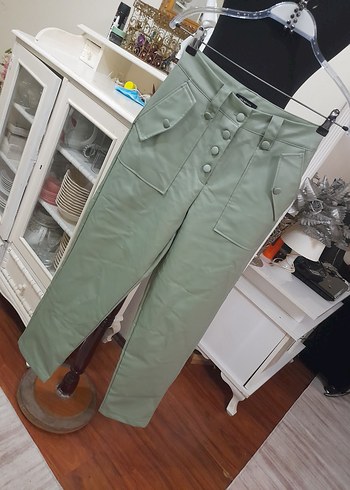 Kadın Haki Deri Düğmeli  Boyfriend Pantolon - Görsel 4