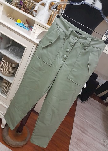 Kadın Haki Deri Düğmeli  Boyfriend Pantolon - Görsel 19