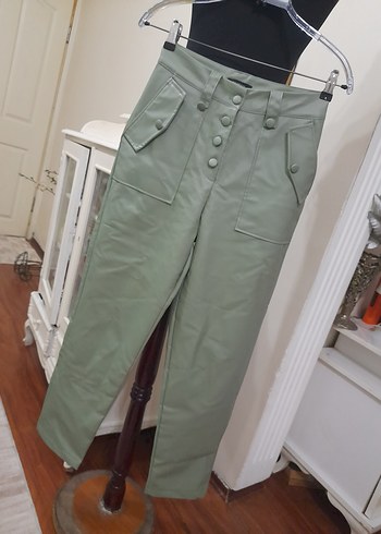 Kadın Haki Deri Düğmeli  Boyfriend Pantolon - Görsel 9