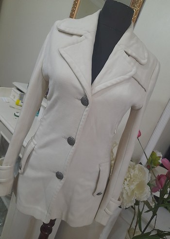 Düğmeli ekru  Midi Kadın Kaban - Görsel 3