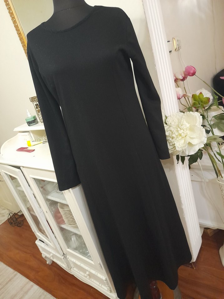 Siyah Uzun Kollu Uzun Elbise - Görsel 2