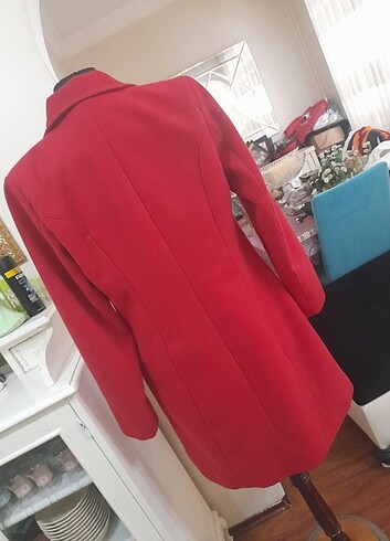 Kırmızı kaşe kaban - Görsel 5